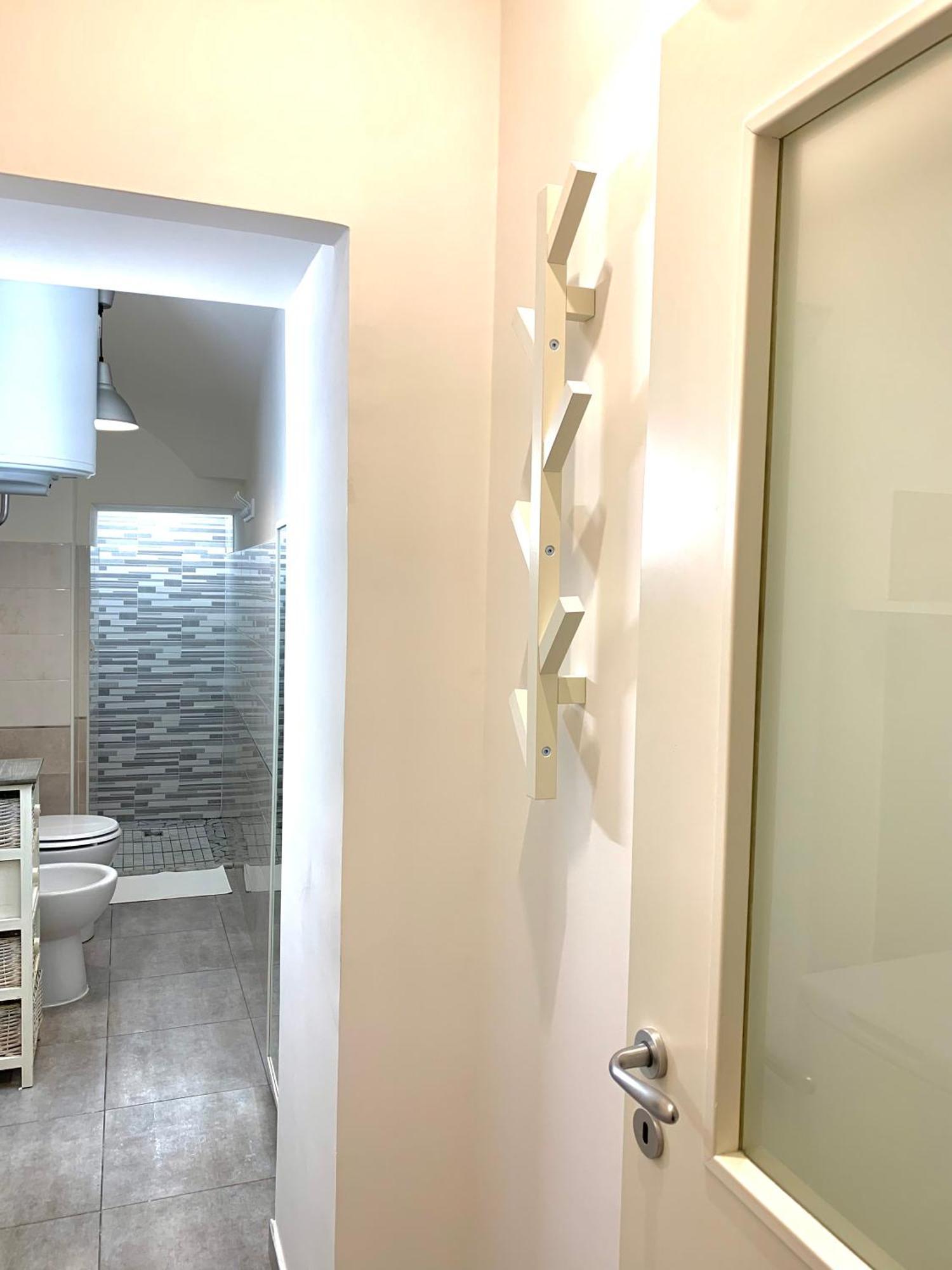 Casa Giulia, Nuovo Appartamento In Centro! نابولي المظهر الخارجي الصورة